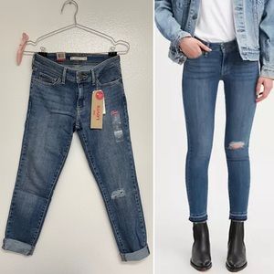 BNWT Levi Women 711 Ankle Skinny Mid Rise Jeans